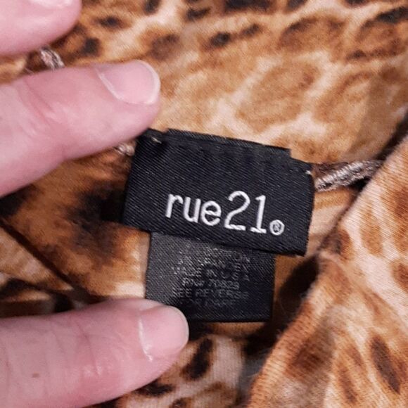 Rue21 Animal Print Mini Skirts - Picture 3 of 9